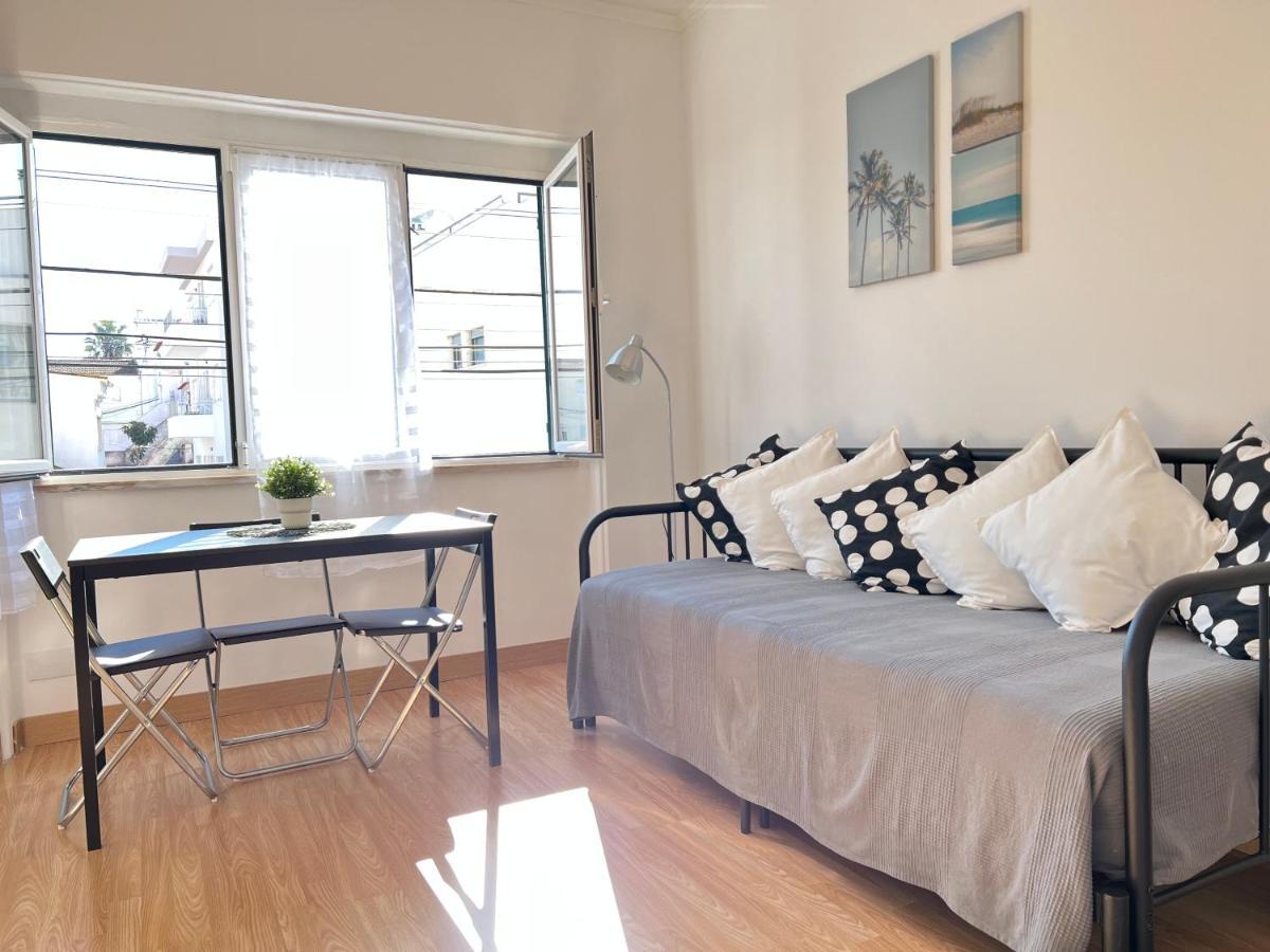 Studios Xl & Xl Plus Costa de Caparica Ngoại thất bức ảnh