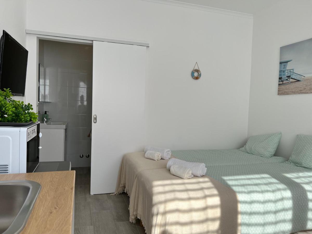 Studios Xl & Xl Plus Costa de Caparica Ngoại thất bức ảnh