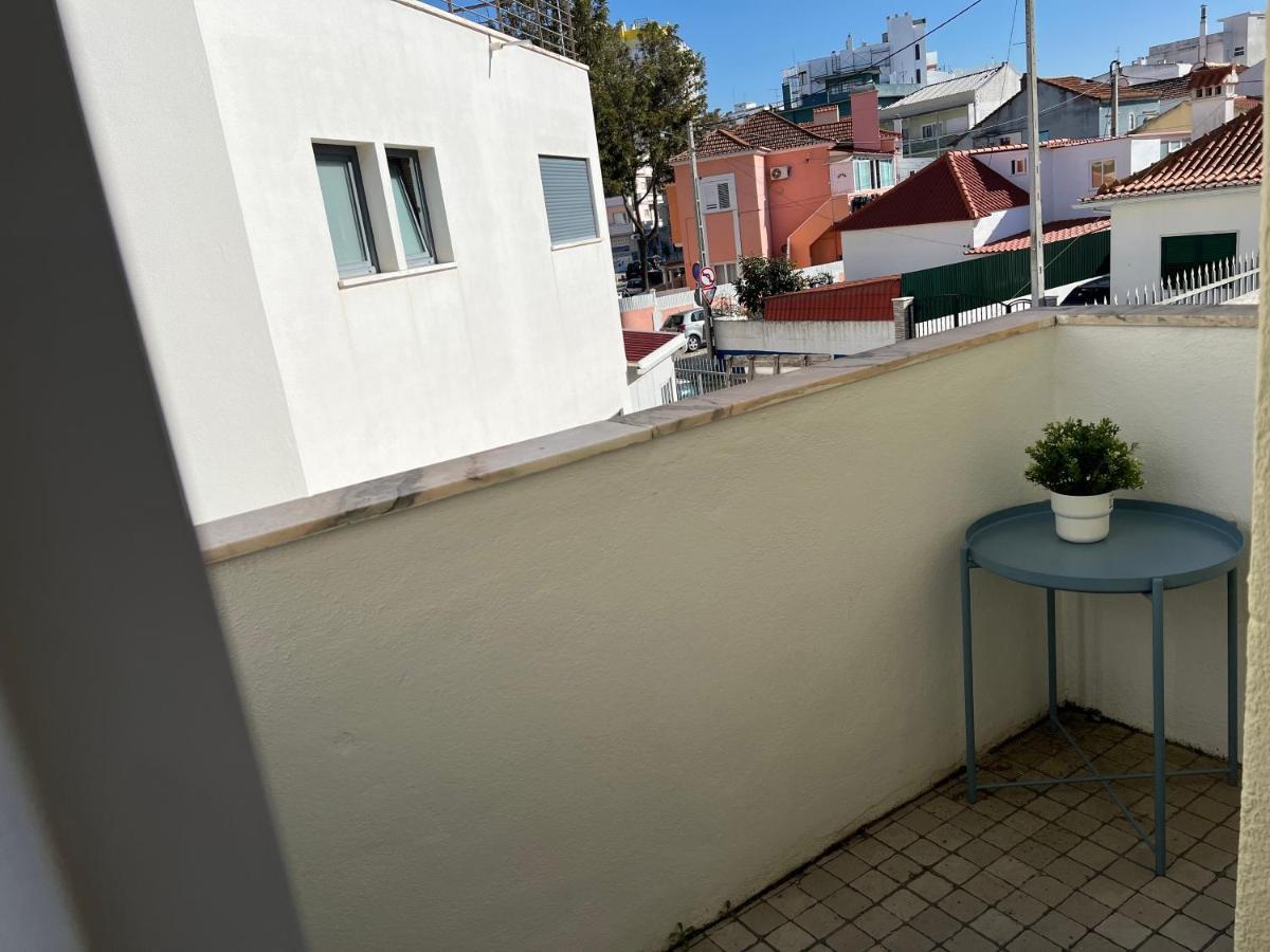 Studios Xl & Xl Plus Costa de Caparica Ngoại thất bức ảnh